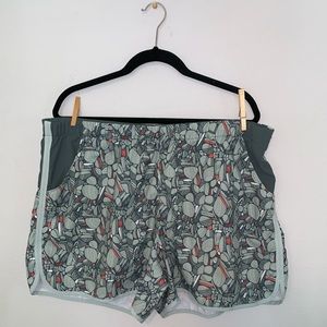 Columbia water shorts 2x EXCELLENT CONDITION!!!